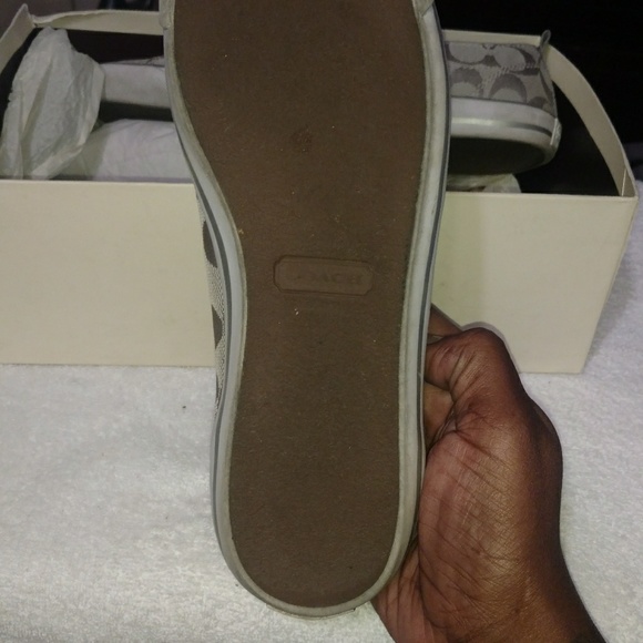 Woman - Picture 3 of 3